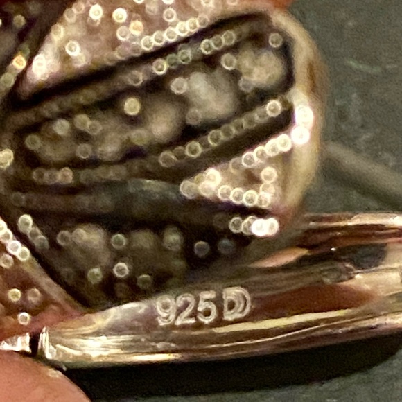 NWOT 1.00 CTW GENUINE DIAMOND SEMI HOOP EARRINGS - Picture 5 of 15